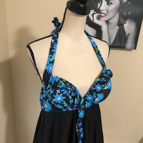 Beachsissi Tankini Swimdress Top - Picture 2 of 5